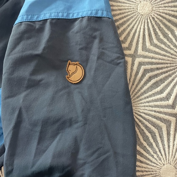 Fjall Raven Shell - Picture 2 of 6